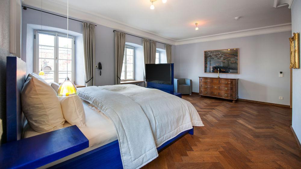 Romantik Hotel Meisenheimer Hof Bagian luar foto