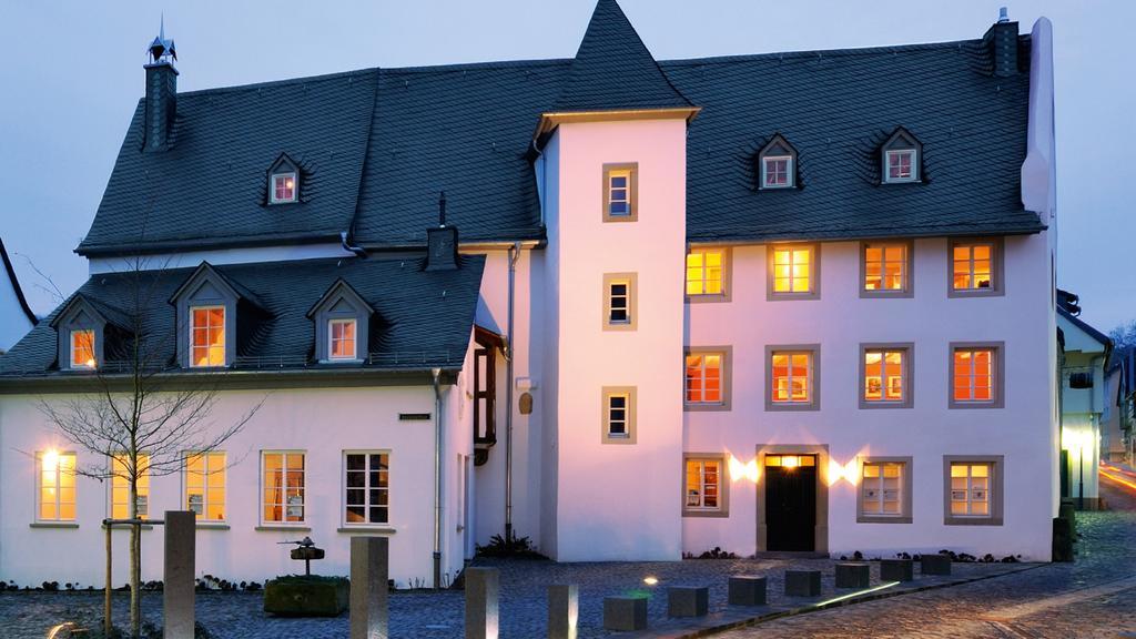 Romantik Hotel Meisenheimer Hof Bagian luar foto