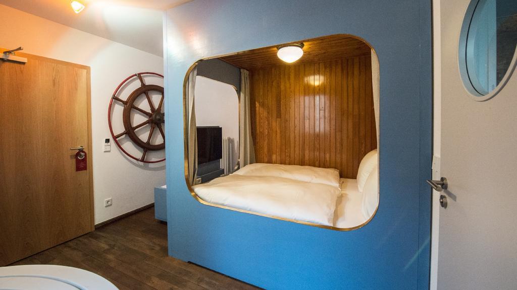 Romantik Hotel Meisenheimer Hof Bagian luar foto