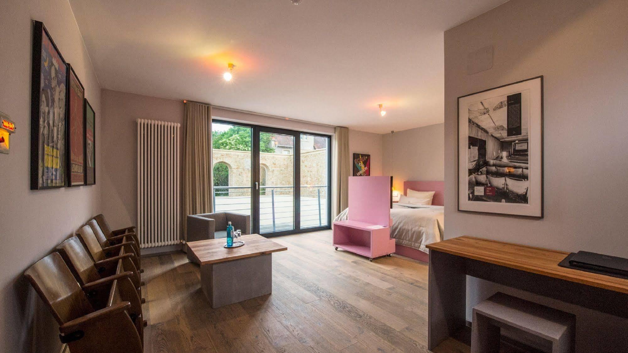 Romantik Hotel Meisenheimer Hof Bagian luar foto