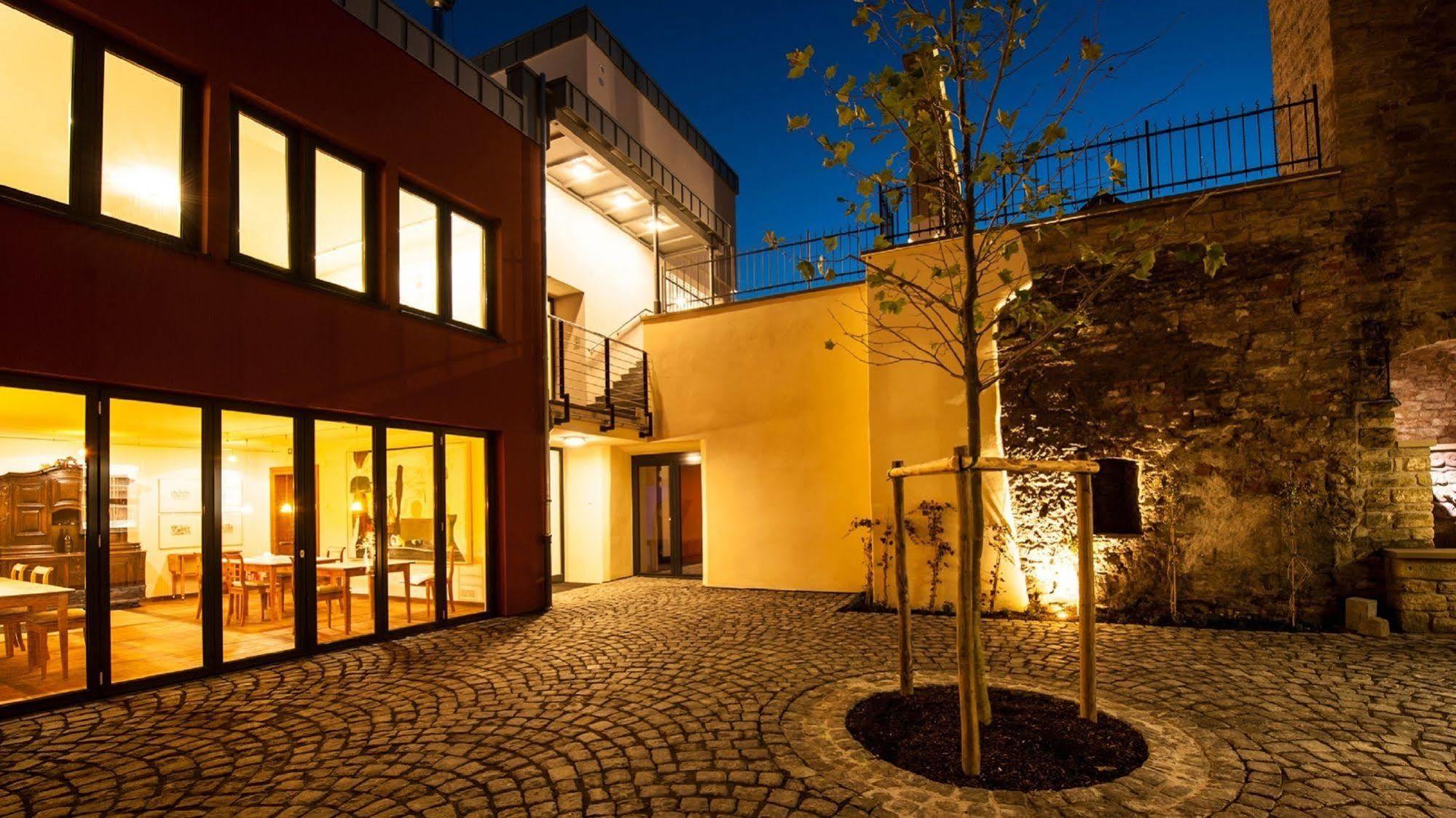 Romantik Hotel Meisenheimer Hof Bagian luar foto