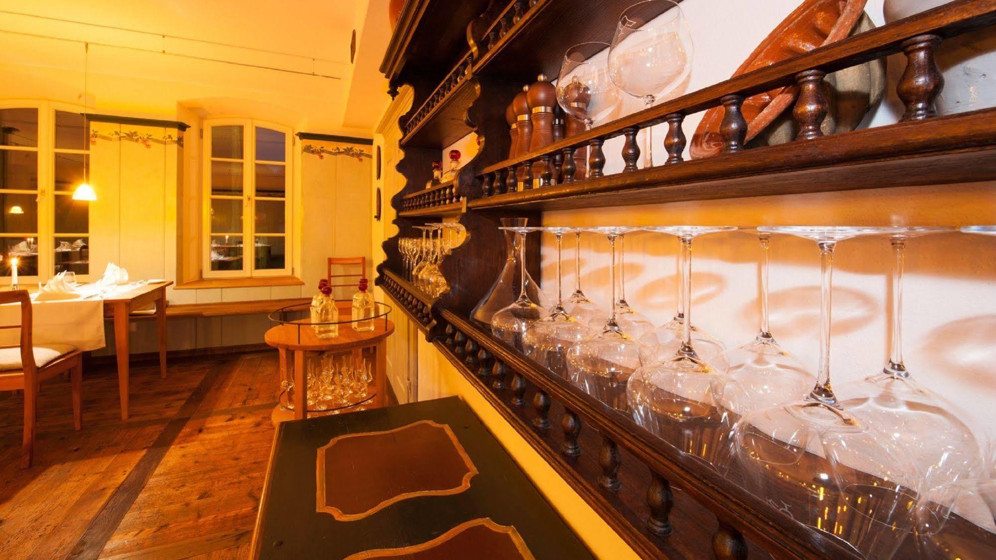 Romantik Hotel Meisenheimer Hof Bagian luar foto